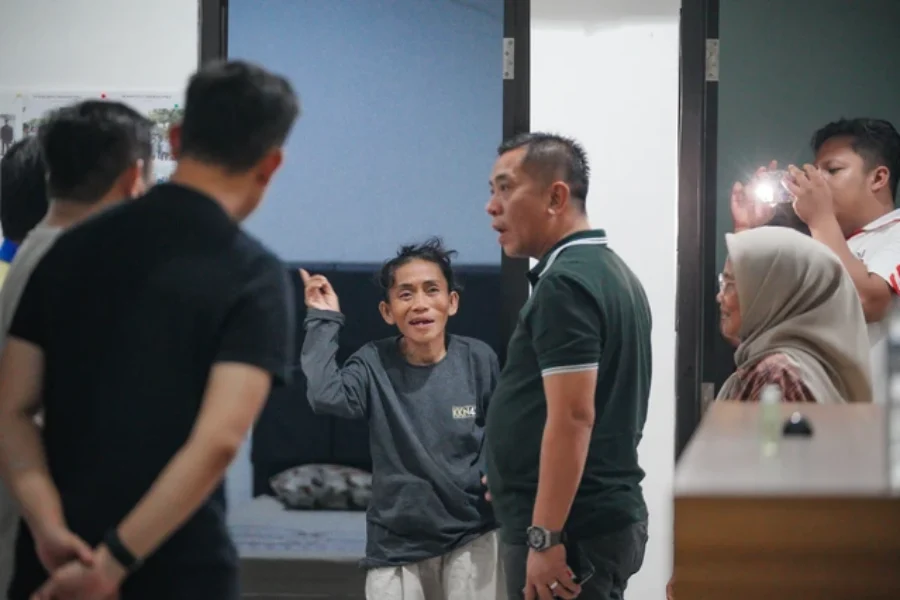 Bupati Karawang Bantu Modal untuk Ibu yang Diduga Eksploitasi Anak
