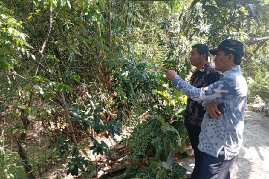 Warga Griya Indah Keluhkan Longsor, Tuding Pengembang Pemakaman Al Azhar Sebagai Penyebab