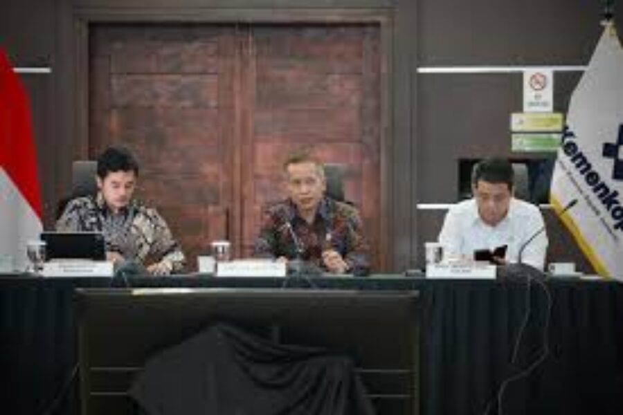 Pemerintah Percepat Operasional Klinik dan Apotek Desa Kopdes Merah Putih