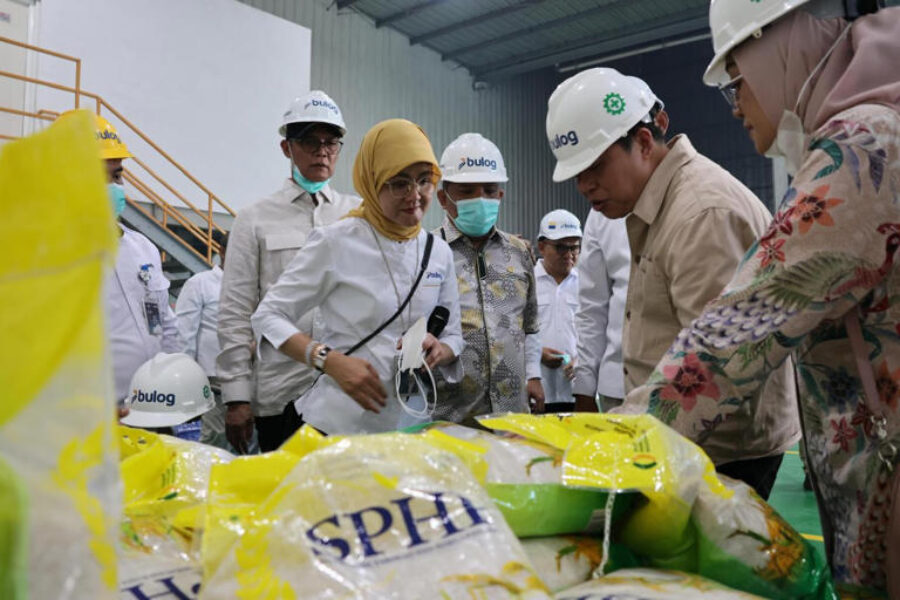Komisi IV DPR RI Tinjau Penyerapan Gabah di Subang, BULOG Tegaskan Jaga Stok Pangan