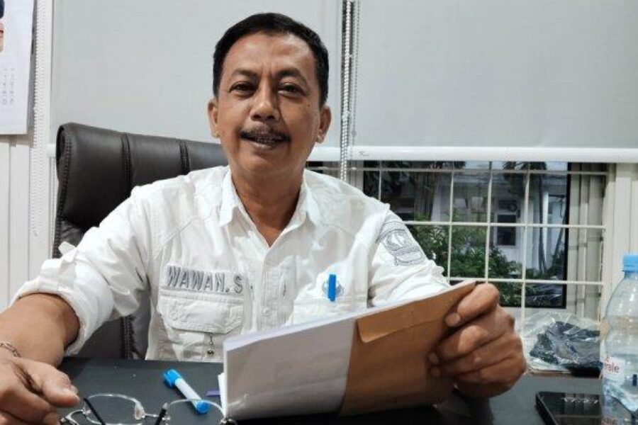 Disdikpora Karawang Salurkan Bantuan Pendidikan dan Digitalisasi Sekolah Rp12,2 Miliar
